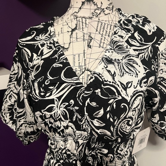 Ellen Tracy Puffy Sleeve Maxi Dress NWT - Picture 4 of 13